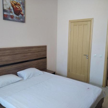 Best Season Apart Hotel Kiew Exterior foto