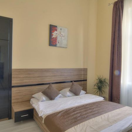 Best Season Apart Hotel Kiew Exterior foto