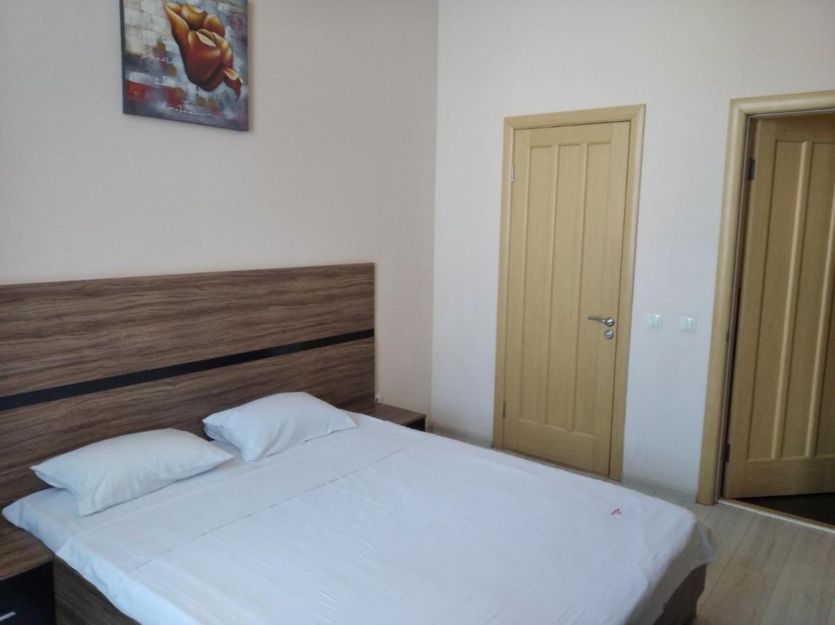 Best Season Apart Hotel Kiew Exterior foto