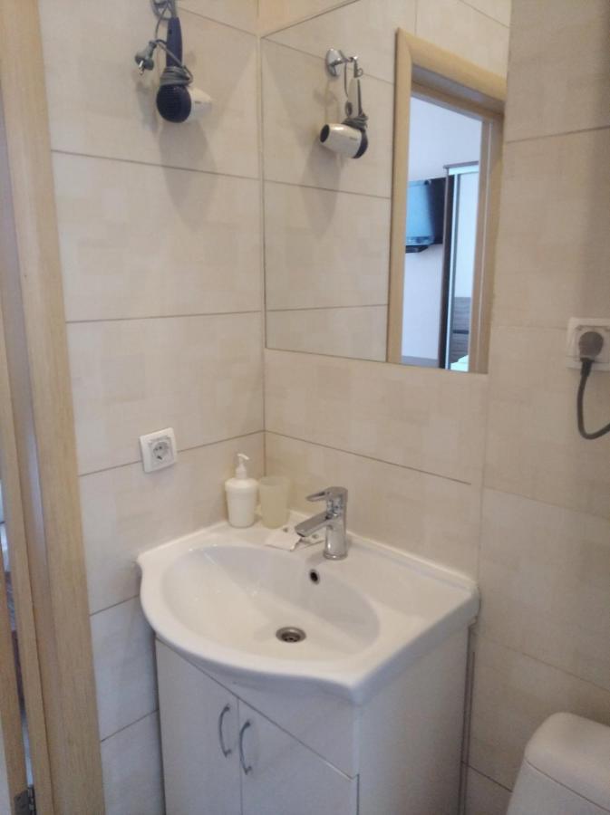 Best Season Apart Hotel Kiew Exterior foto