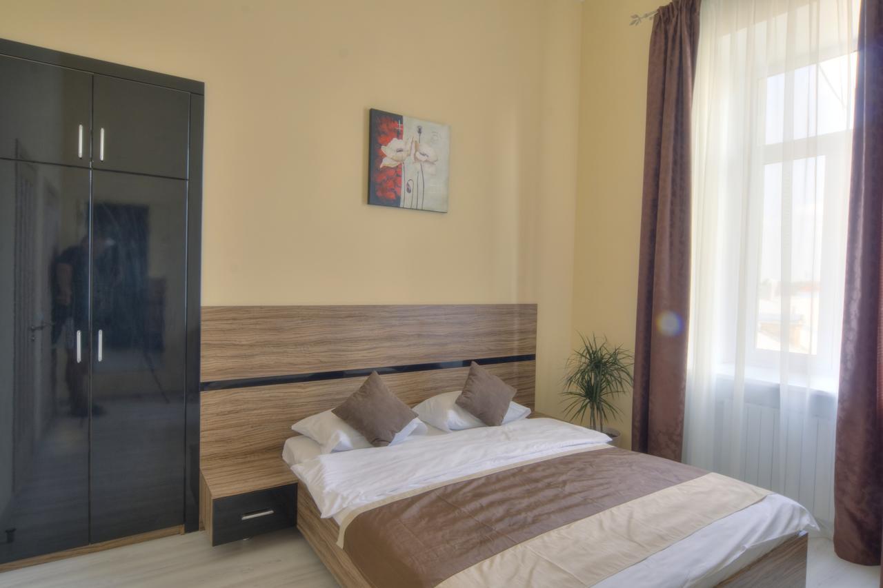Best Season Apart Hotel Kiew Exterior foto