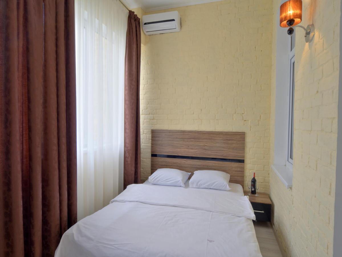 Best Season Apart Hotel Kiew Exterior foto