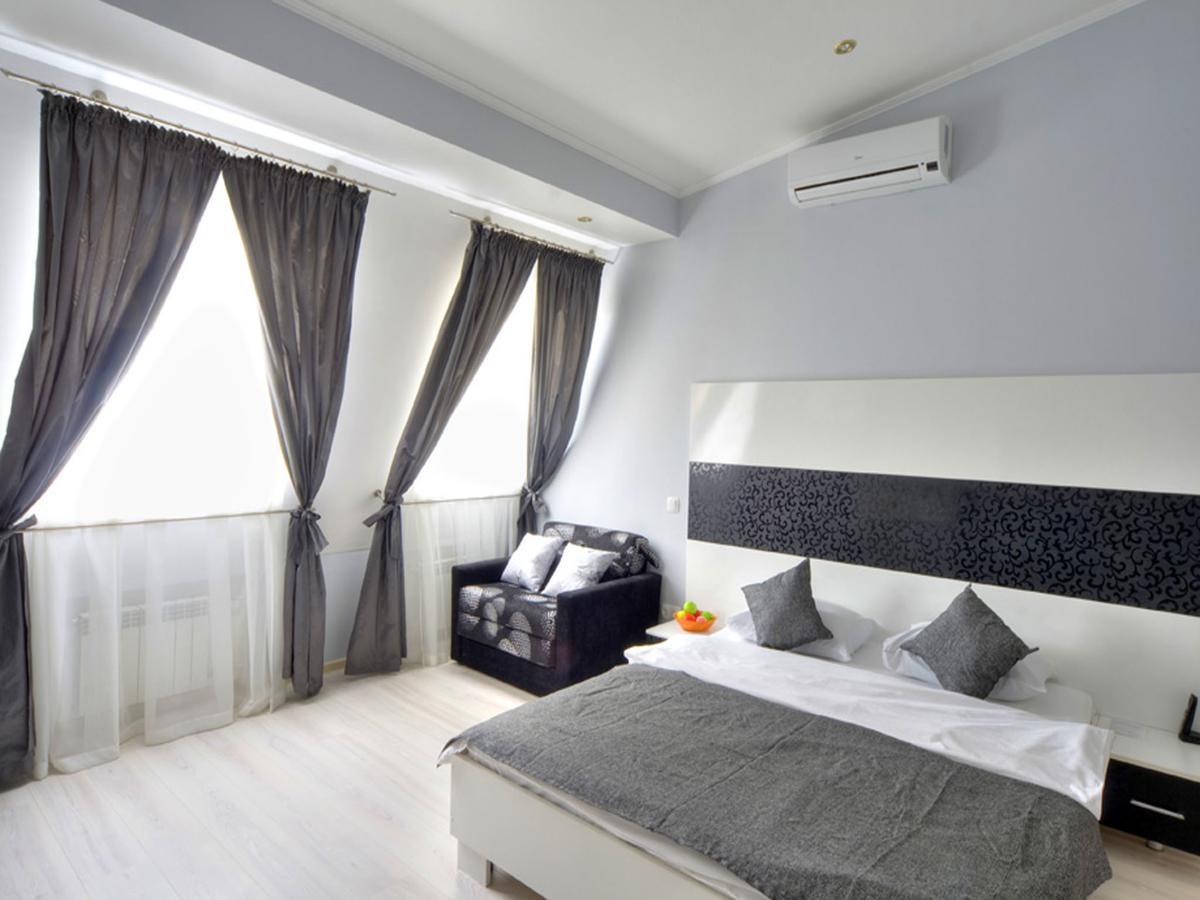 Best Season Apart Hotel Kiew Exterior foto