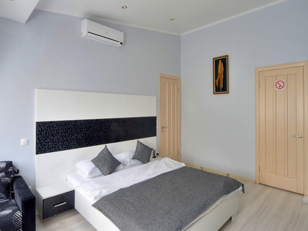 Best Season Apart Hotel Kiew Exterior foto